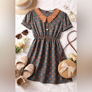 Vintage Cottagecore with Lace Collar